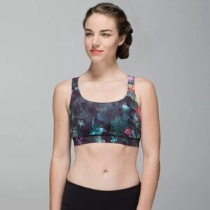 Lululemon Curious Jungle Energy Bra Size 8 WITH CUPS!!